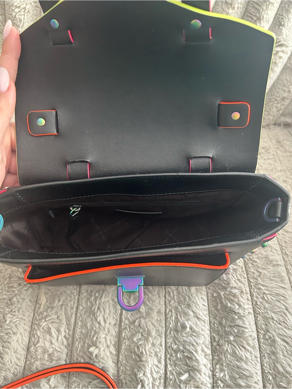 Michael Kors Manhattan Leather Satchel with Neon piping - Picture 9 of 9